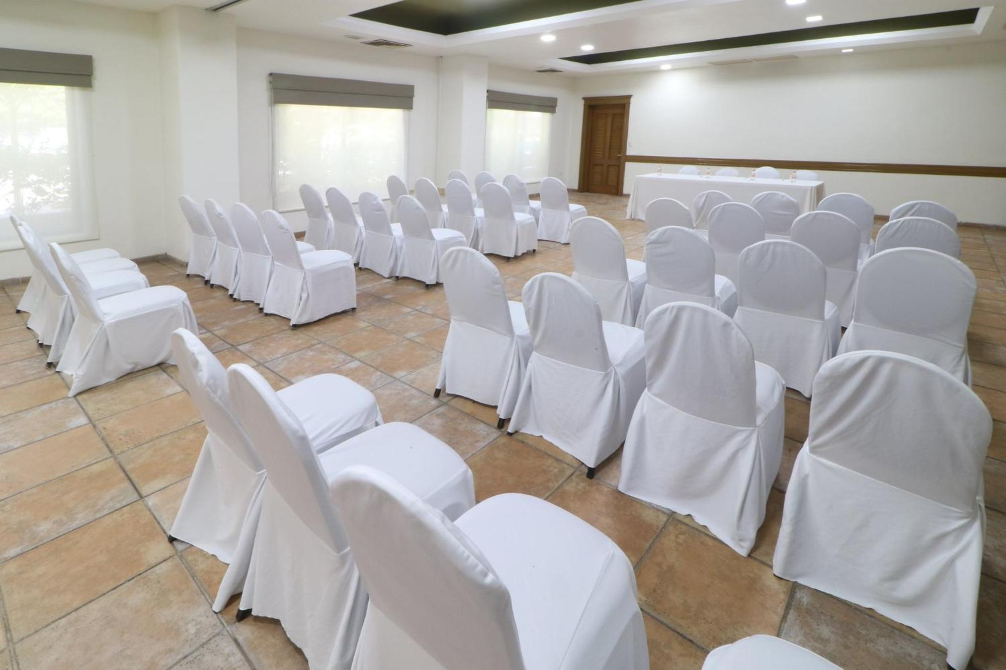 Holiday Inn Ciudad Del Carmen By Ihg Exterior foto